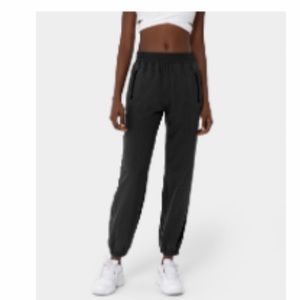 Halara high waisted side pocket black jogger